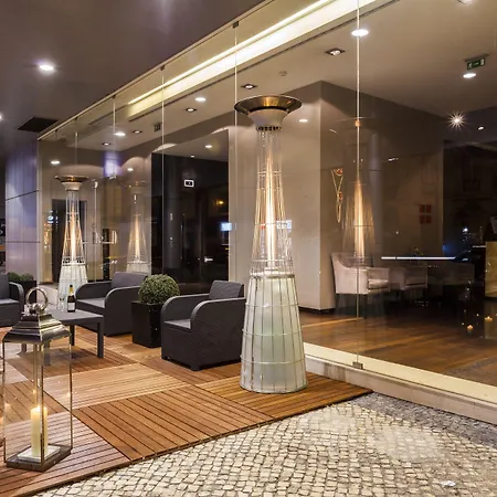 チサール ホテル 4*