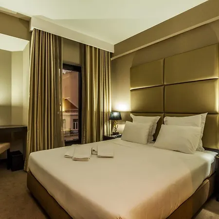 ホテル チサール